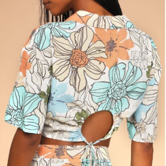 Lulus Floral Print Tie-Back Button-Up Crop Top Medium - Picture 2 of 3